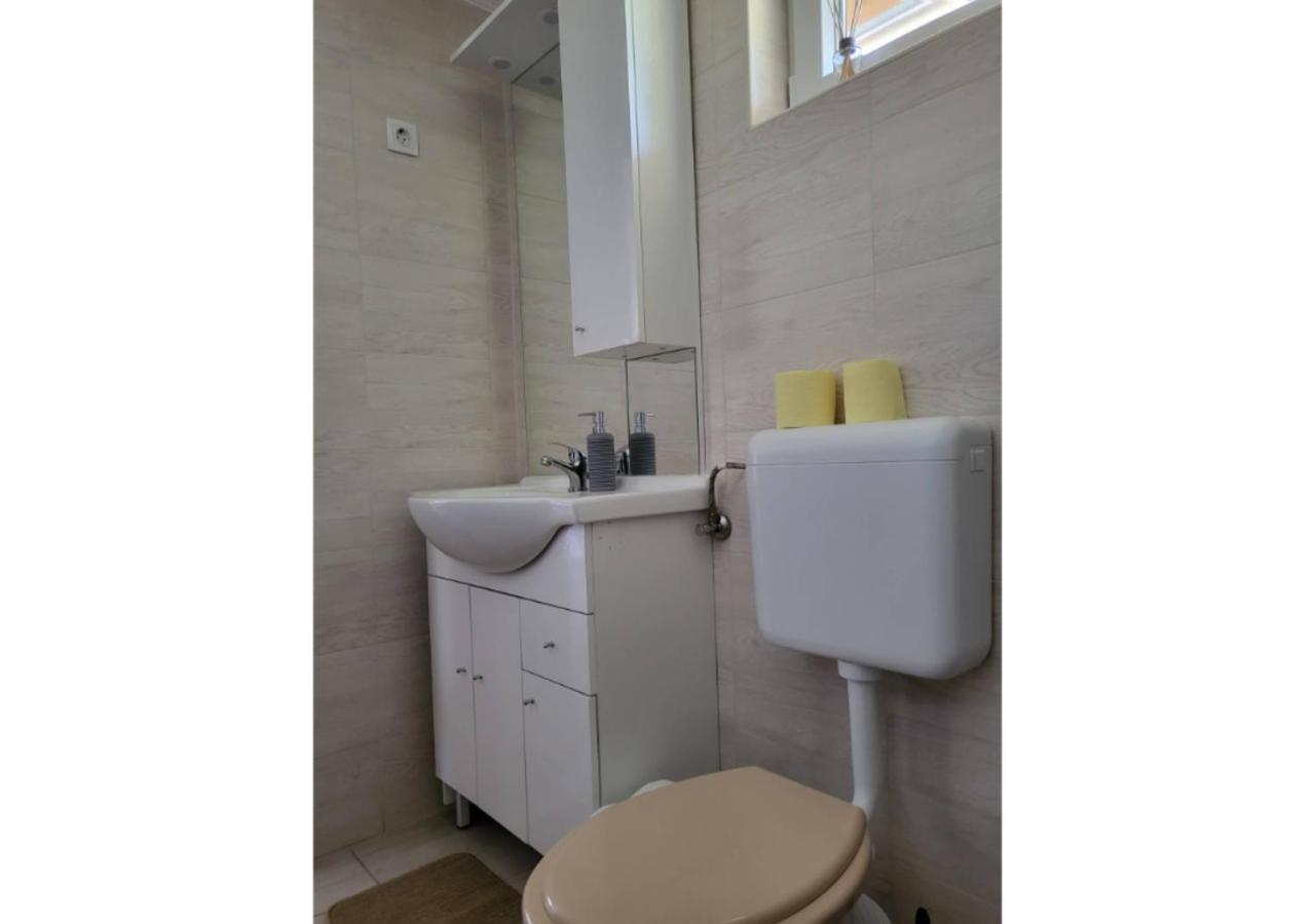 Forras Vendeghaz Appartement Tata Buitenkant foto