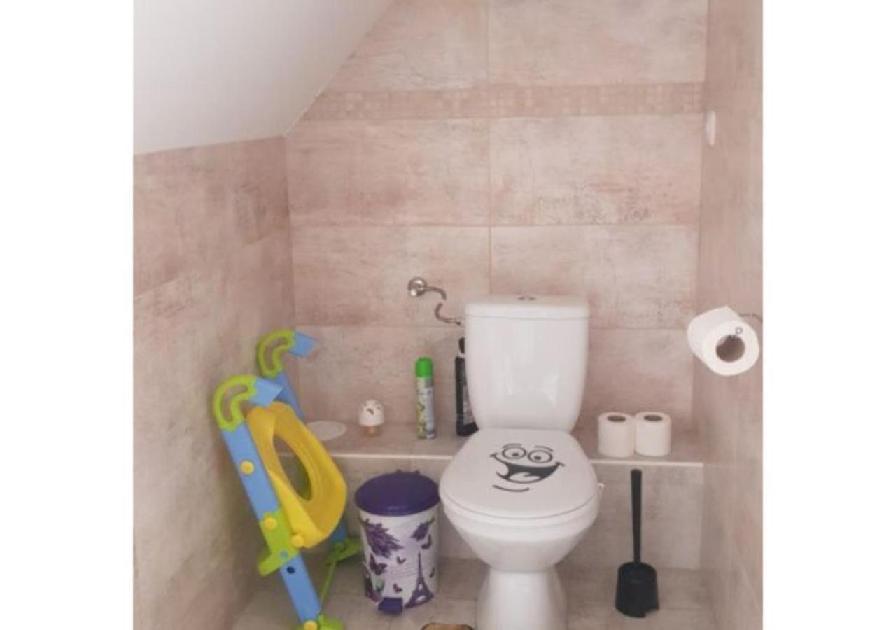 Forras Vendeghaz Appartement Tata Buitenkant foto